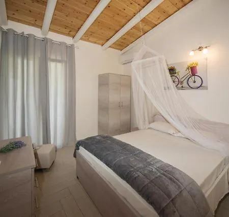 Efi Apartments Agios Gordios  Zewnętrze zdjęcie