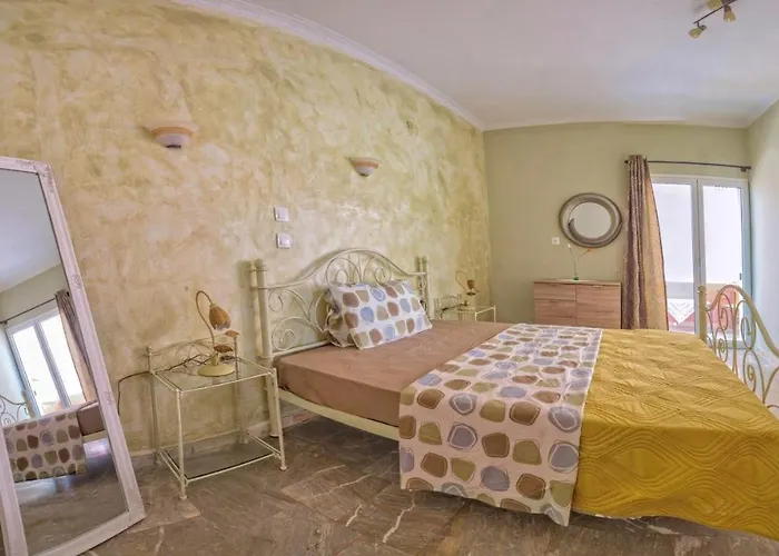 Efi Apartments